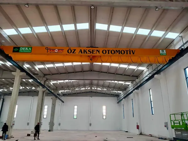 Öz Aksen Otomotiv - Çift Kirişli Gezer Köprülü Vinç projesi